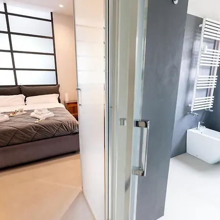 Comfort Free Parking 10 Min Centro דירה *